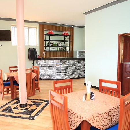 Westway Luxury Suites Mbarara Ngoại thất bức ảnh