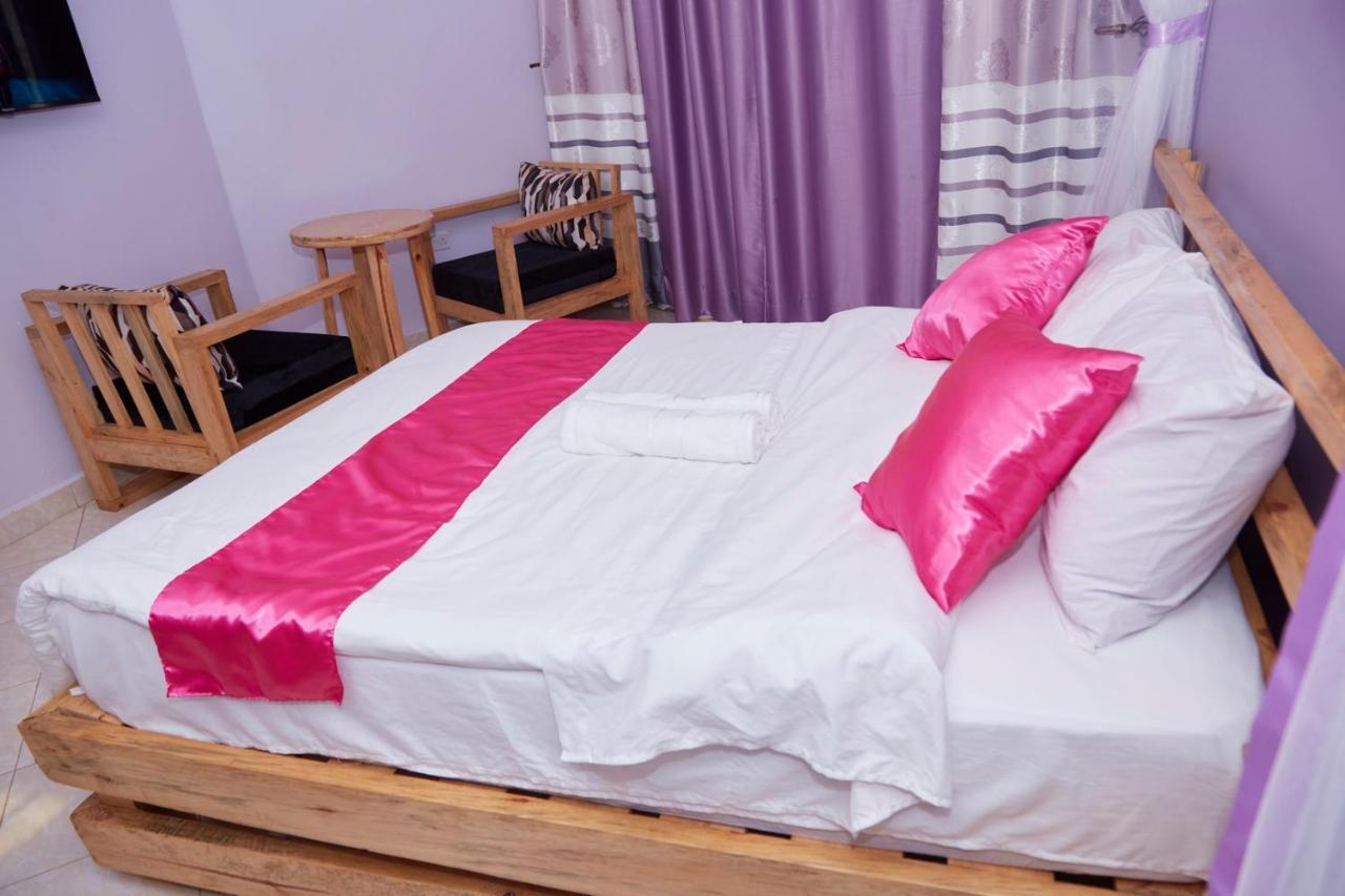 Westway Luxury Suites Mbarara Ngoại thất bức ảnh