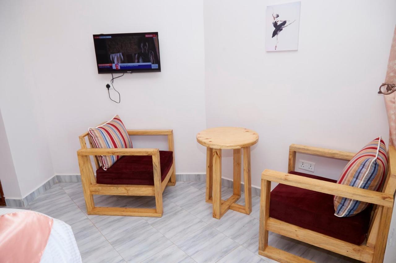 Westway Luxury Suites Mbarara Ngoại thất bức ảnh