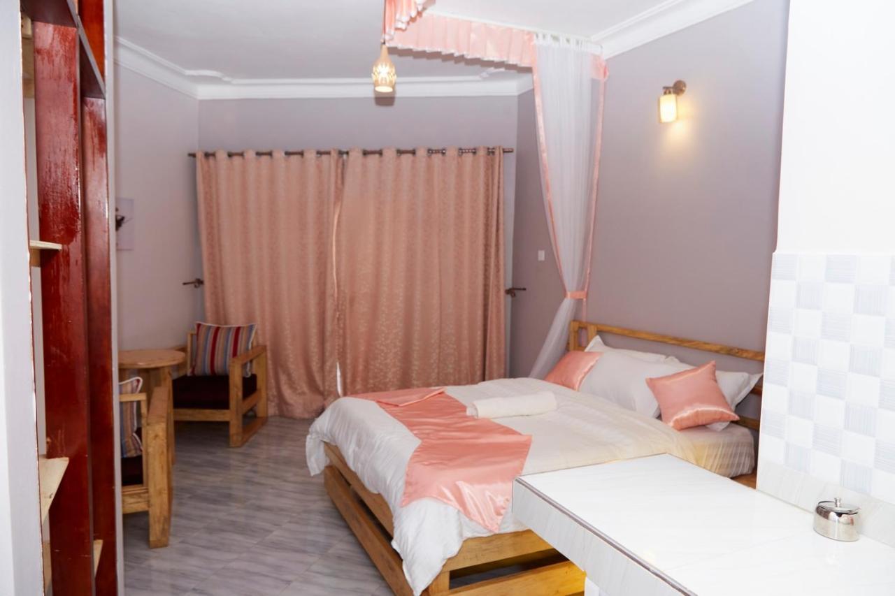 Westway Luxury Suites Mbarara Ngoại thất bức ảnh