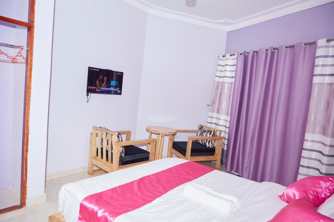 Westway Luxury Suites Mbarara Ngoại thất bức ảnh