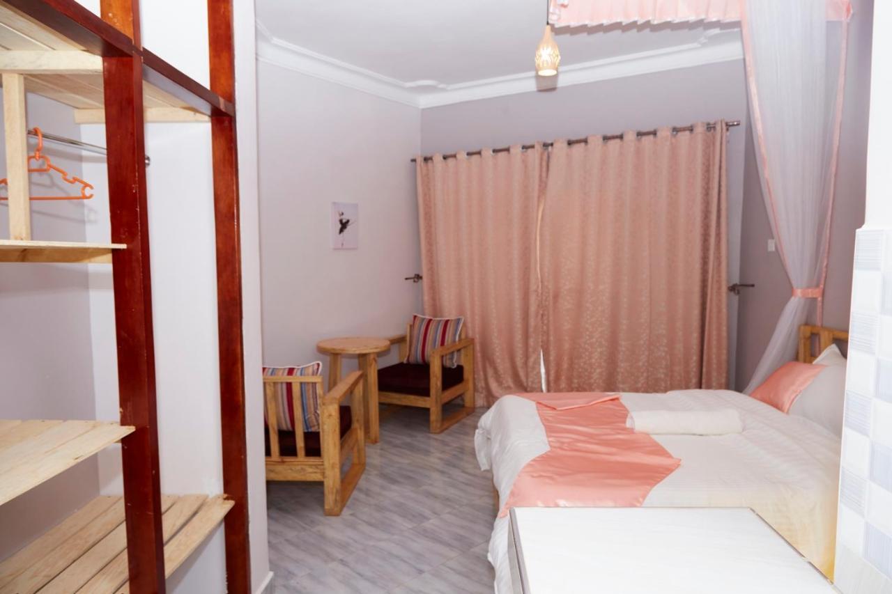 Westway Luxury Suites Mbarara Ngoại thất bức ảnh