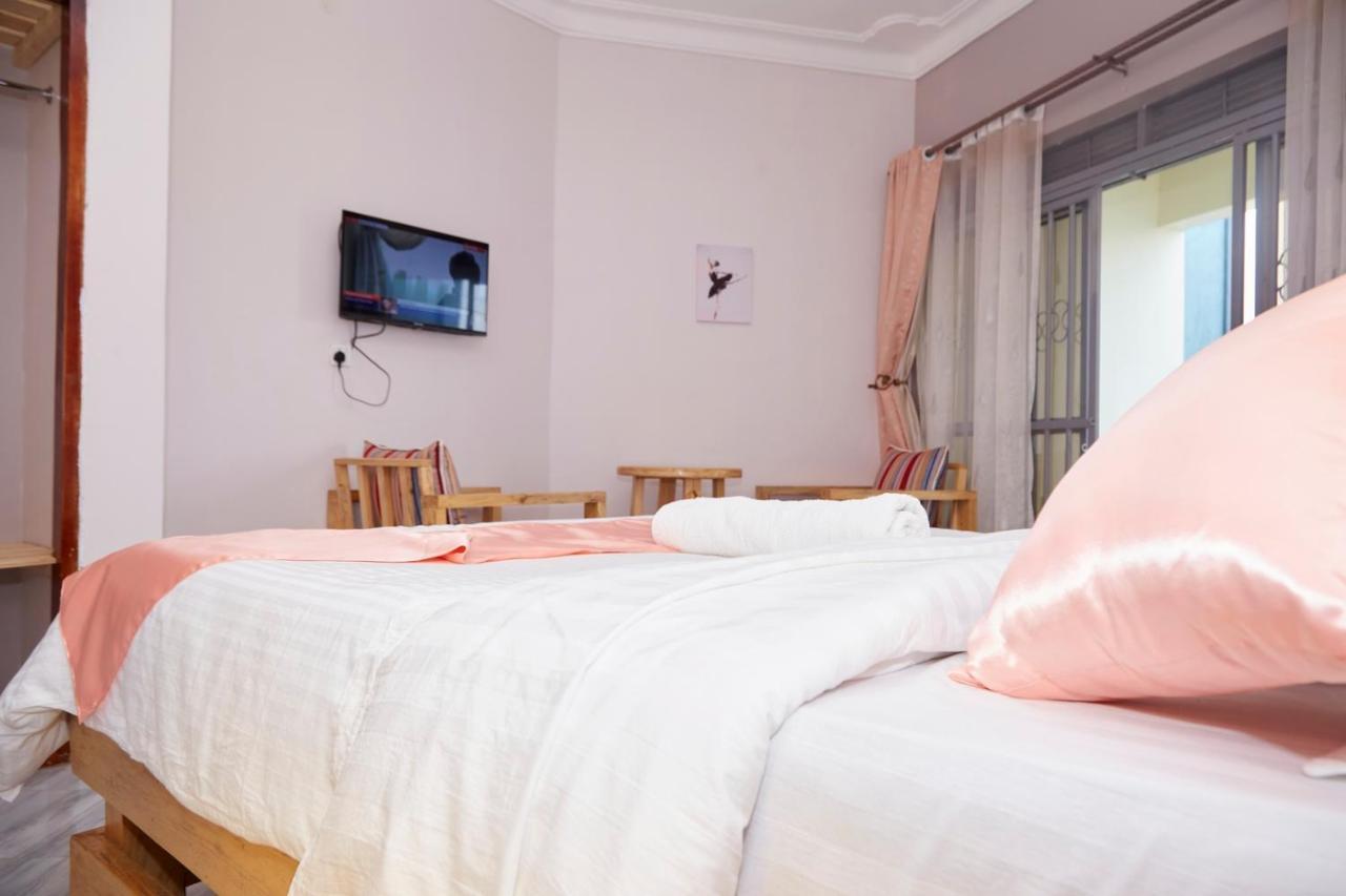 Westway Luxury Suites Mbarara Ngoại thất bức ảnh